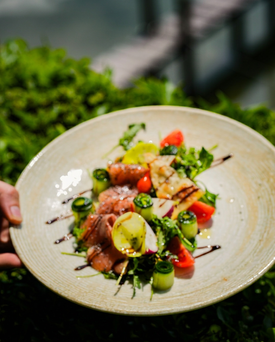 Gebeizter Lachs, Sommersalat